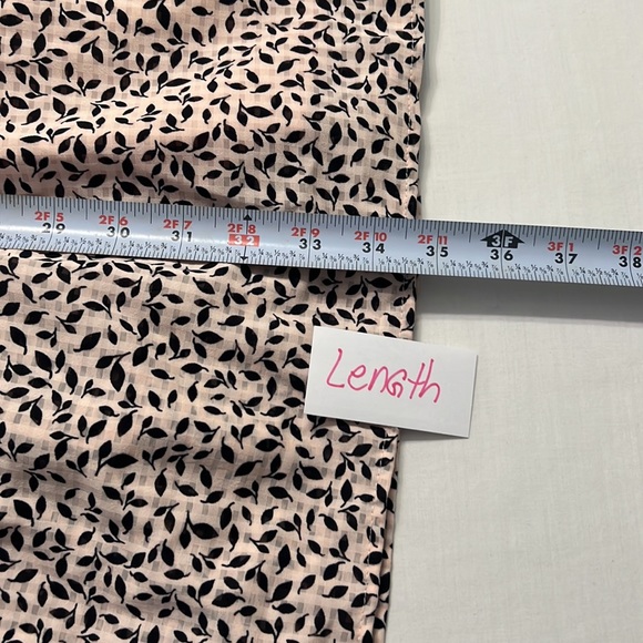 D12- NWT Who What Wear Bishop Pink Black Leaves Ruffles Dress Size Small - Picture 13 of 14